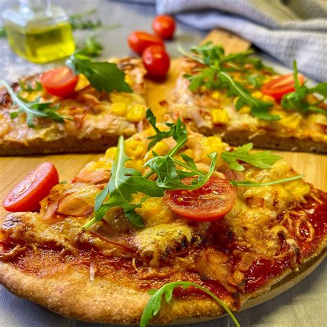 Kész túrós teljes kiőrlésű pizza