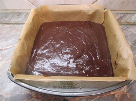 Brownie tészta tepsiben