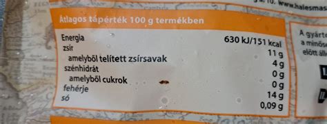 afrikai harcsafilé sütés közben, aranyszínűre pirult kérggel