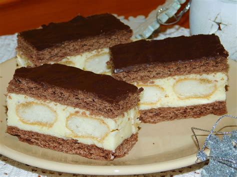 babapiskótás sütemény szelet