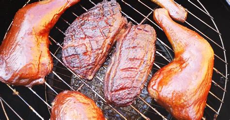 BBQ húsok füstölése