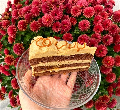 karamell torta piskóta alap