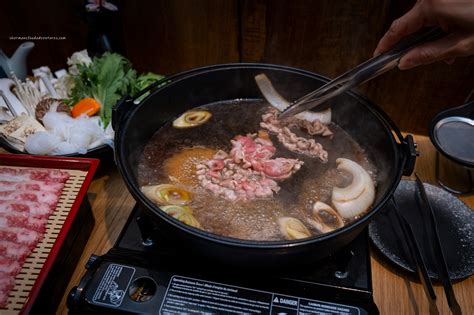 sukiyaki asztali elkészítése