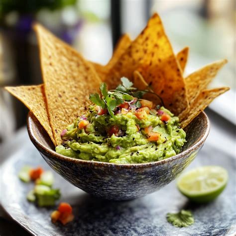 Guacamole és tortilla chips