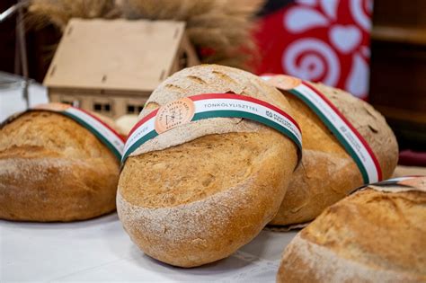 Az Alföldi Pajta kenyér bemutatása