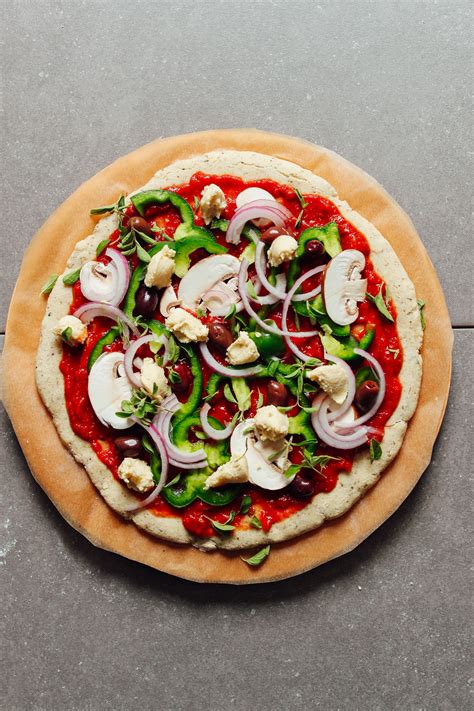 gluten free pizza with toppings