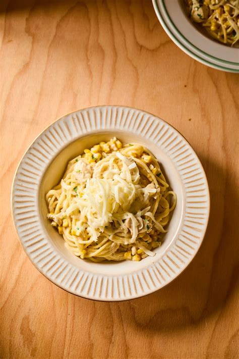 Spagetti vongoleval tányéron