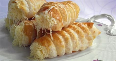 Töltött sajtos rolók