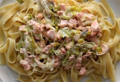 Lazacos tagliatelle citromszelettel