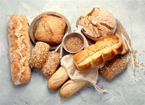 Különböző kenyerek kenyérsütőgépben