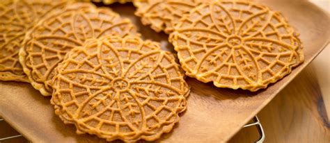 Olasz pizzelle, ferratelle és neole sütemények