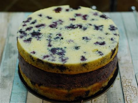 Áfonyás-mascarponés torta szelet