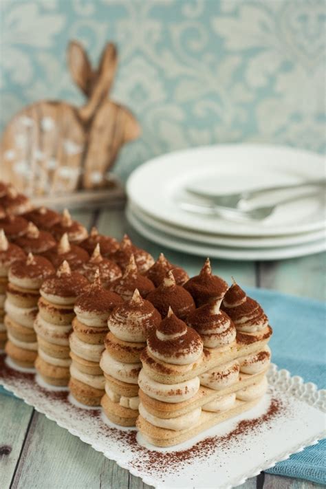 Gesztenyés tiramisu díszítése