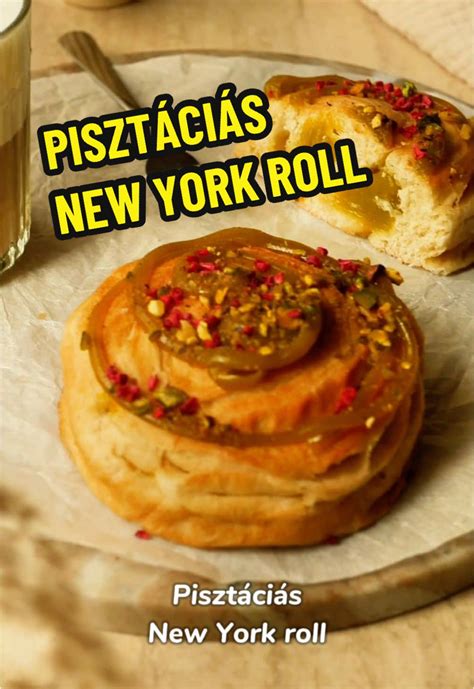 Boldog háziasszony frissen készült tésztával