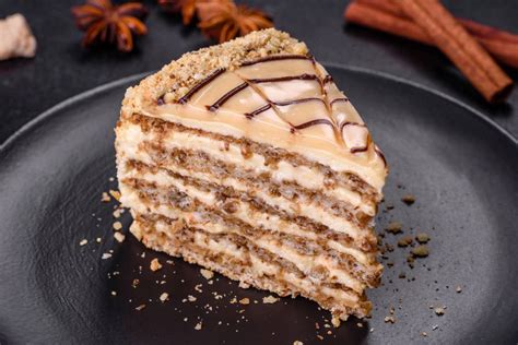 Eszterházy torta szelet