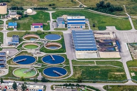 Szennyvíztisztító telep modern technológiákkal
