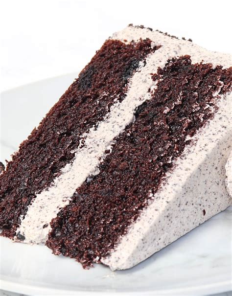 Baked layered Oreo cake slice