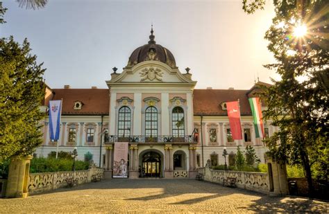 Gödöllő Royal Palace and local food market