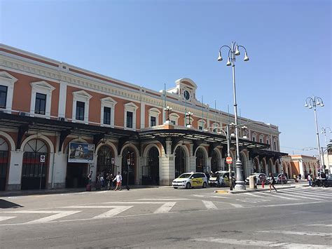 Bari Centrale vasútállomás