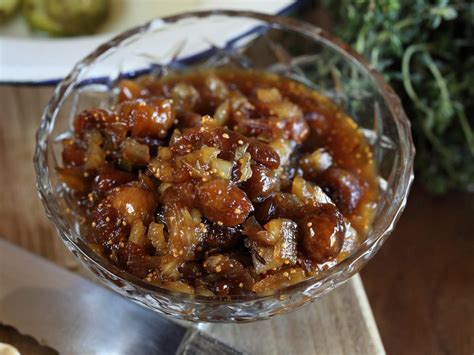 Füge chutney sajttal