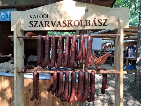 Káptalantóti Piac mangalica kolbászok és füstölt húsok