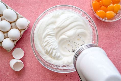 Aquafaba Whipping Stages
