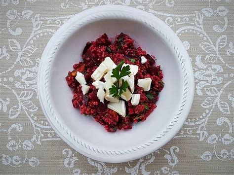 Céklás quinoa saláta kecskesajttal