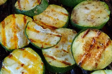 Grillezett cukkini