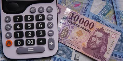 A bónusz, jutalom és prémium közötti különbségeket szemléltető infografika