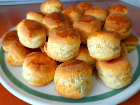 Smashed burger pogácsa sütése serpenyőben