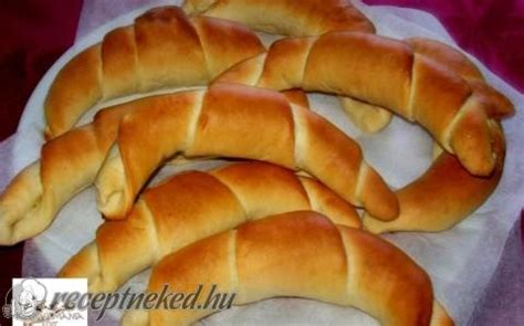 A kifli elkészítési módja a recept alapján