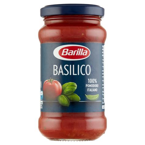 Tálalásra kész Barilla bazsalikomos szósz tésztával