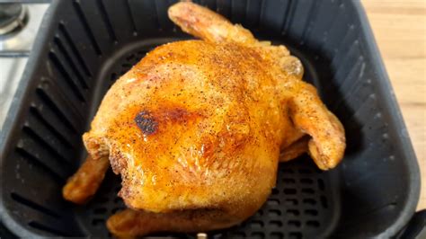 Grillcsirke sütés közben nyárson