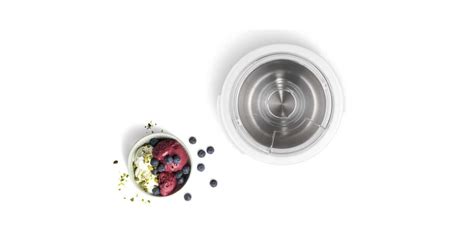 Fagyasztóban tárolt Bosch fagylaltkészítő tál