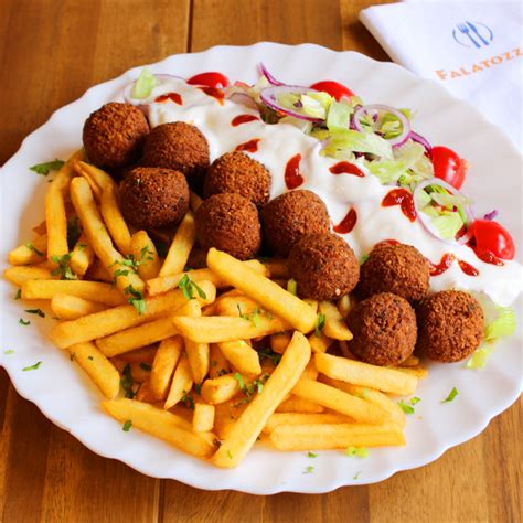 Illusztráció: Török falafel tál
