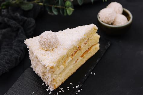 Raffaello torta szelet
