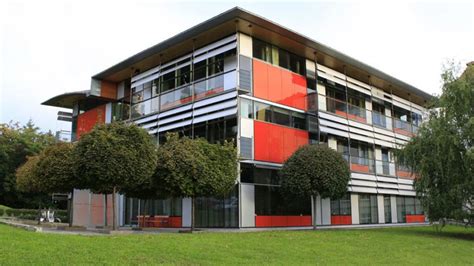 Osztrák iskola épülete