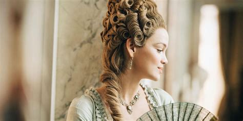 Marie-Antoinette fánkot eszik