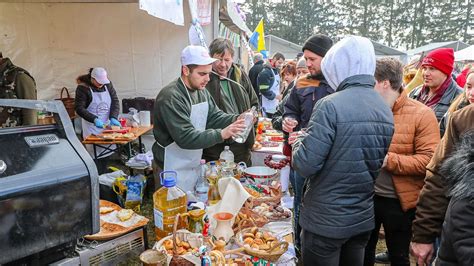 Budai Vár és a gasztronómiai fesztivál hangulata