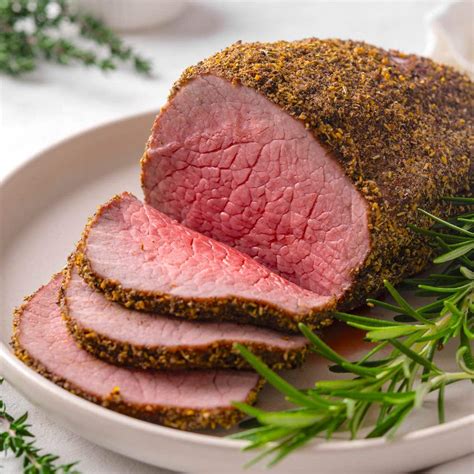 Különböző roast beef szendvicsek