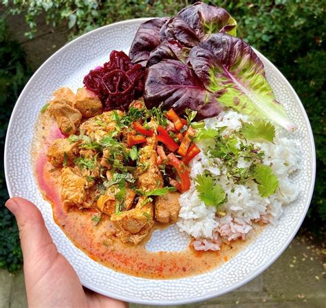 Csirkemell ragu curryvel