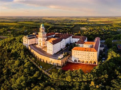 Fűszernövények a Pannonhalmi Apátság kertjében
