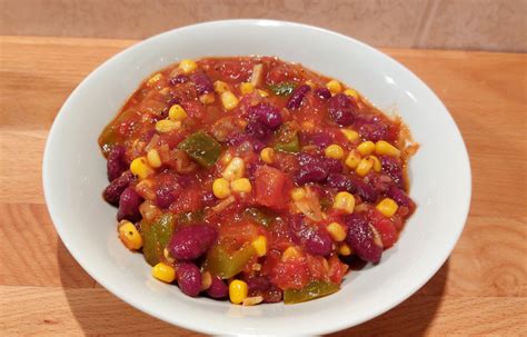 Chilis bab hús nélkül cukkinivel egytálétel