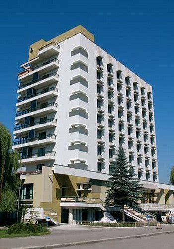 Hotel Fenyő Csíkszereda belső udvar