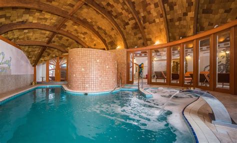 Hotel Fenyő wellness részleg medencével