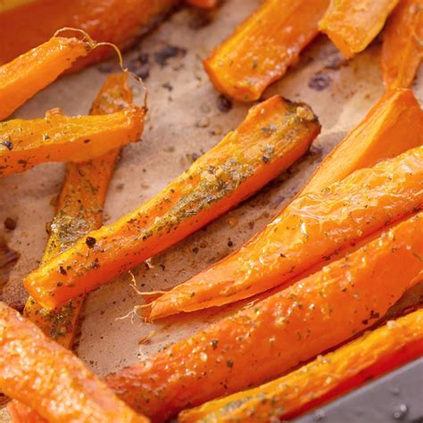 Frissen sült sárgarépa muffinok