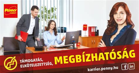 Ügyfélszolgálati asszisztens monitor előtt