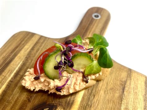 Friss salátalevelek