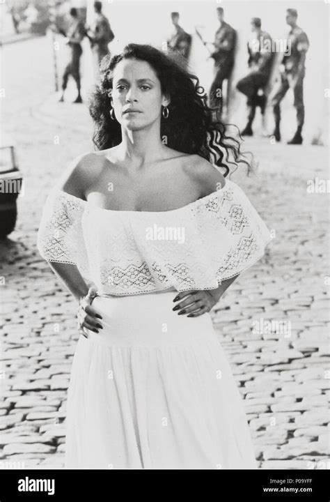 Sonia Braga as a young actress on stage