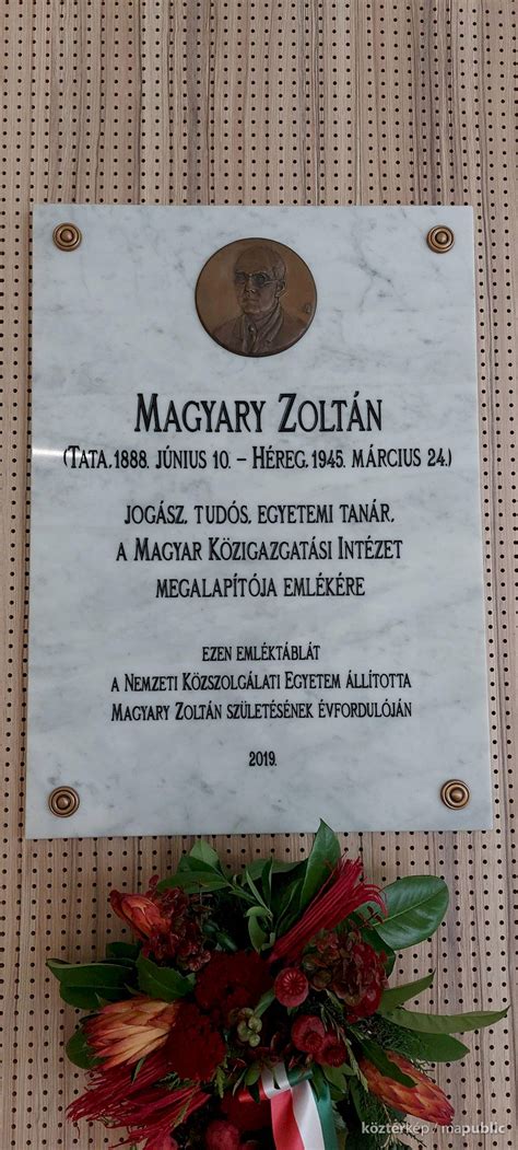 Uhrin Zoltán emléktábla